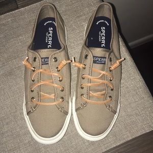 Sperry shoes